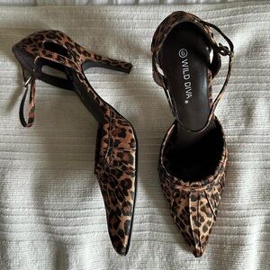Wild diva us size 9 kitten heels